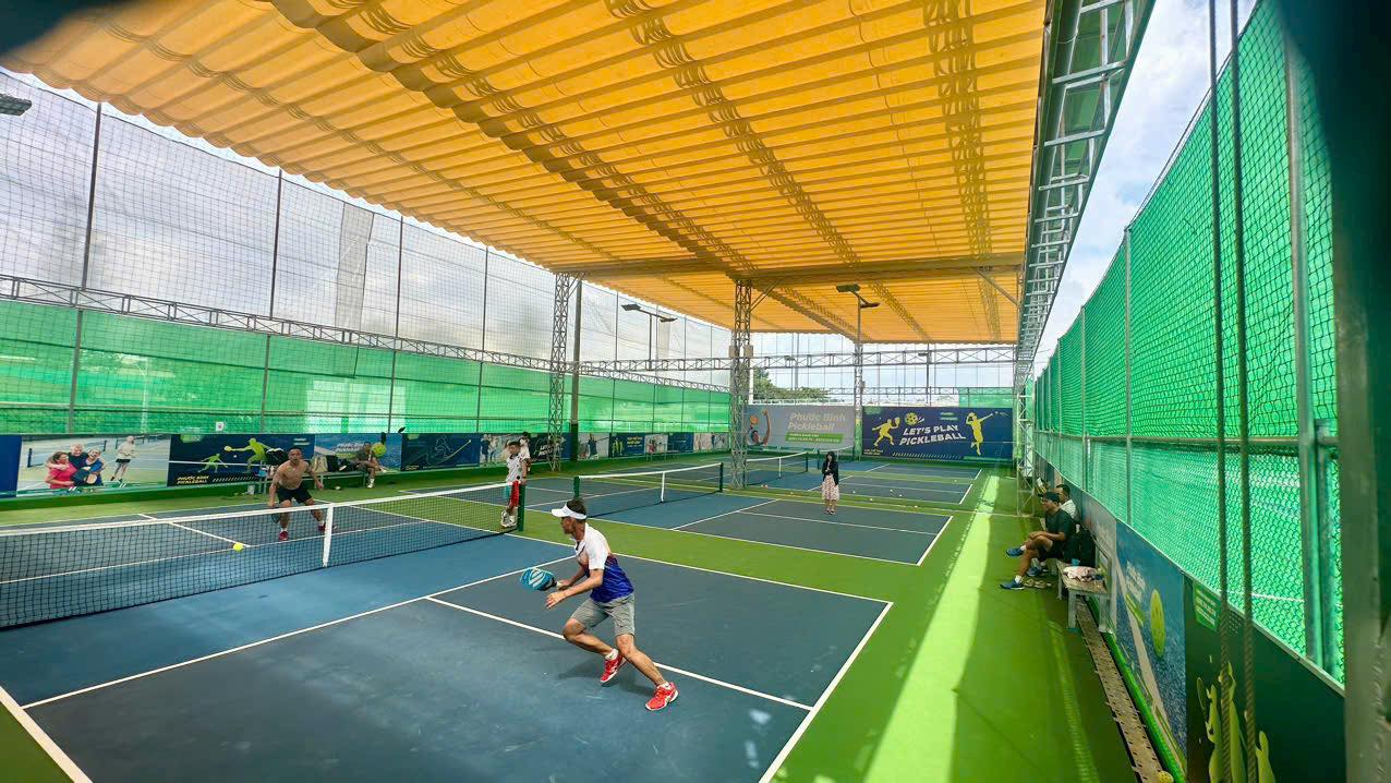 Ngang nhiên xây dựng sân Pickleball trên đất nông nghiệp: TP Hà Nội quyết liệt xử lý, TP Thủ Đức lừng khừng!